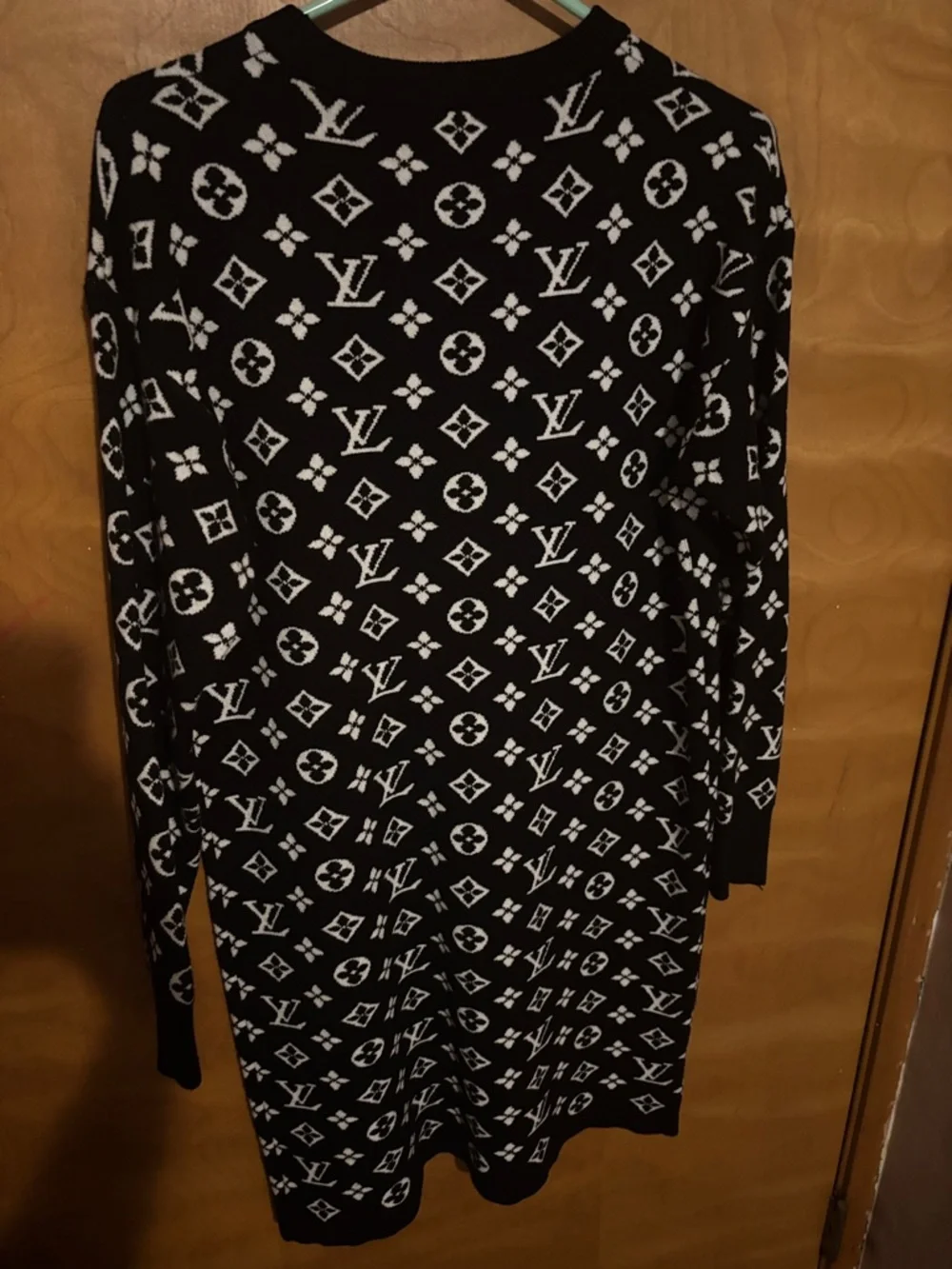 Louis Vuitton Black and White Monogram Knit Dress with Multicolor Logo Appliqué - Picture 5 of 5